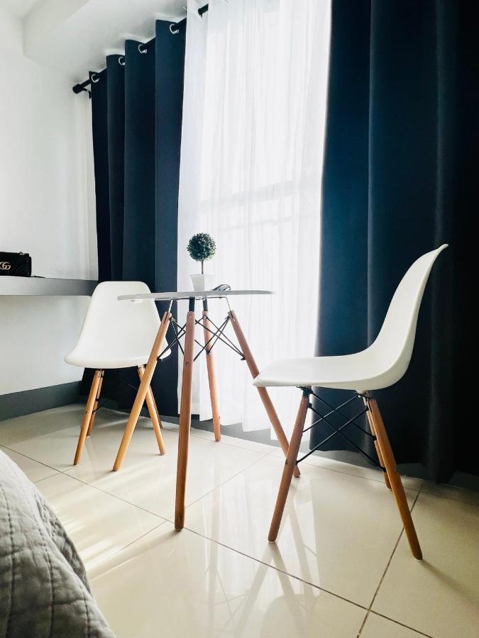 Tagaytay Nordic Nest Staycation At Wind Residences With Netflix Wifi Near Sky Ranch タガイタイ エクステリア 写真